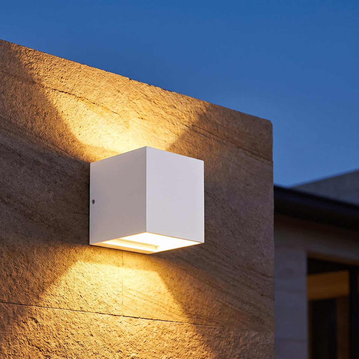 White at dusk — Mis Maison